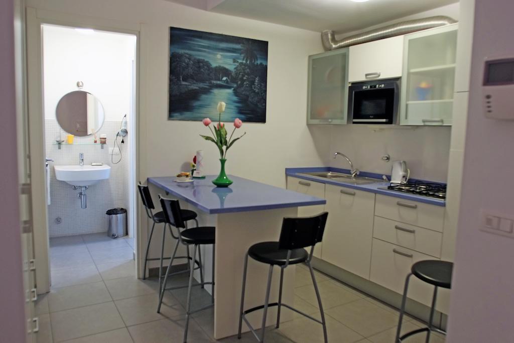 Colombo Apartments Sanremo Pokoj fotografie